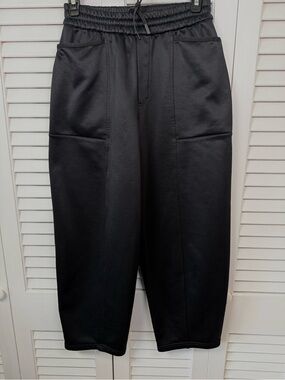 Lululemon Lab Barrel Leg Fleece Track Pants Black Women’s Size 4 Cozy Athleisure